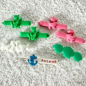 5/$35 Vintage 70’s Assorted Plastic Hair Barrettes x7 Cat Duck Shell Bird